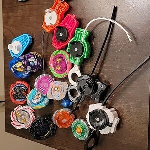 Beyblades lot